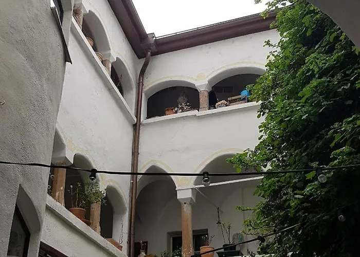 Gelbes Im Scharfrichterhaus Пассау