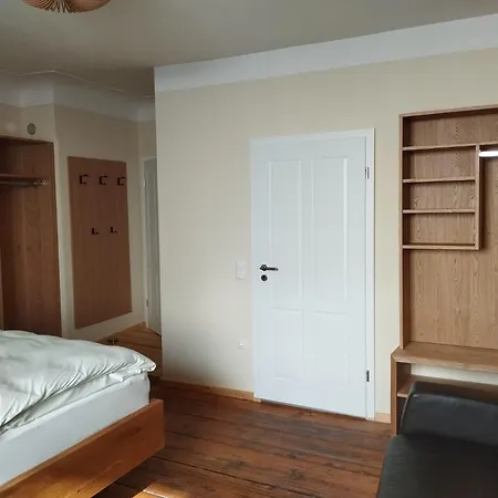 Gelbes Im Scharfrichterhaus *