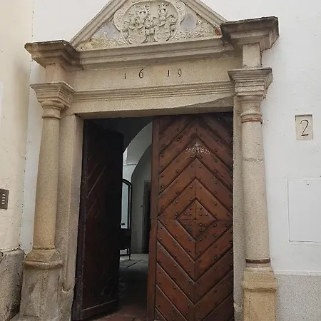 Apartment Im Historischen Schafrichterhaus *
