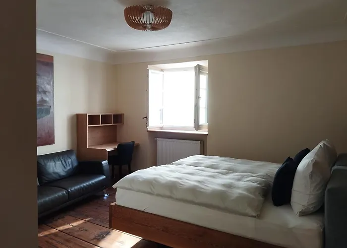 Gelbes Im Scharfrichterhaus